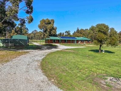 39 Sussex Bend, Lower Chittering WA 6084
