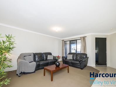 7 Mona Vale Loop, Ellenbrook WA 6069