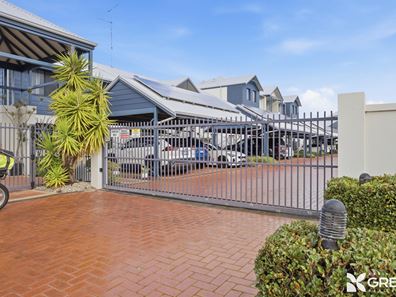 8/206 Mary  Street, Halls Head WA 6210
