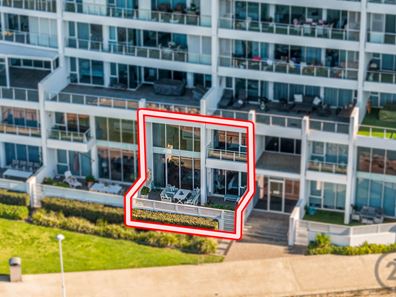 104/3 Marco Polo Drive, Mandurah WA 6210
