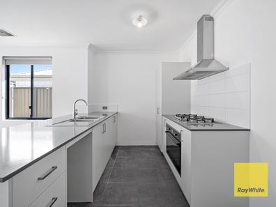6 Korong Way, Harrisdale WA 6112