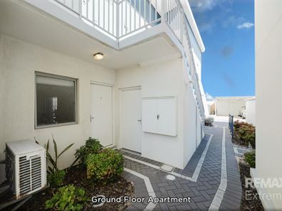 2/2 Royston Link, Butler WA 6036