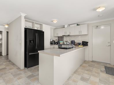 17 Bow Street, Glen Iris WA 6230