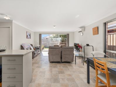 17 Bow Street, Glen Iris WA 6230