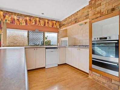 2B Congdon Way, Booragoon WA 6154