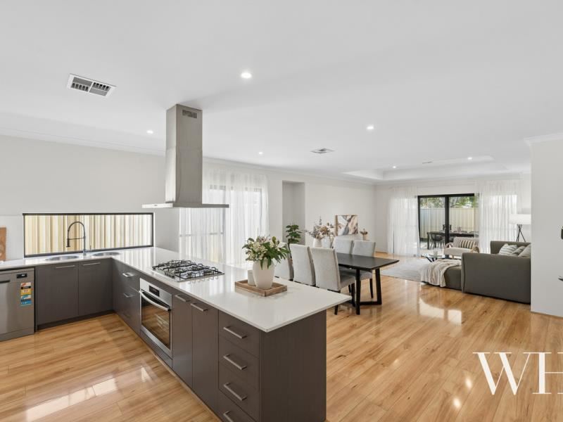 12 Watershed Way, Pearsall