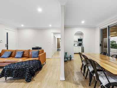 18 Nineham Avenue, Spearwood WA 6163
