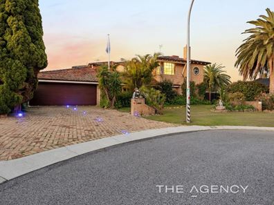 9 Farringdon Place, Alexander Heights WA 6064