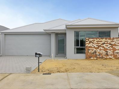 27 Rockwattle Drive, Henley Brook WA 6055