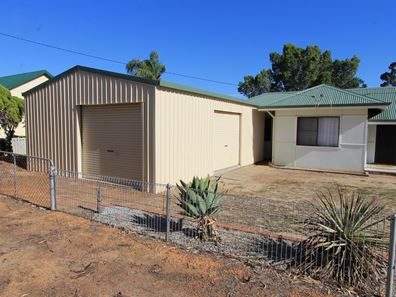 77 Mitchell Street, Cunderdin WA 6407