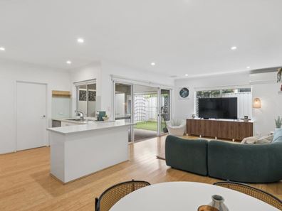 6/45 Sackville Terrace, Scarborough WA 6019