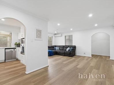 1/21 Earlston Place, Booragoon WA 6154