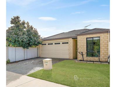 103A Shiraz Boulevard, Pearsall WA 6065