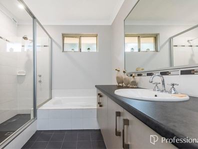 3/25 Range View Road, High Wycombe WA 6057