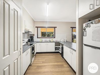 8 Shadwick Drive, Millars Well WA 6714