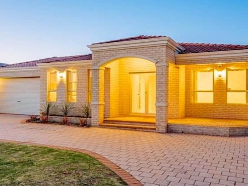 8 Orlando Avenue, Bibra Lake WA 6163