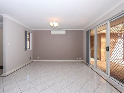 2/98 Eighth  Avenue, Maylands WA 6051
