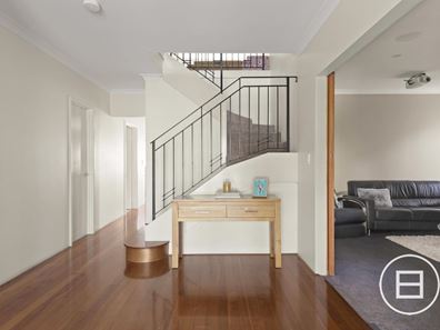 25 Williamson Road, Kardinya WA 6163