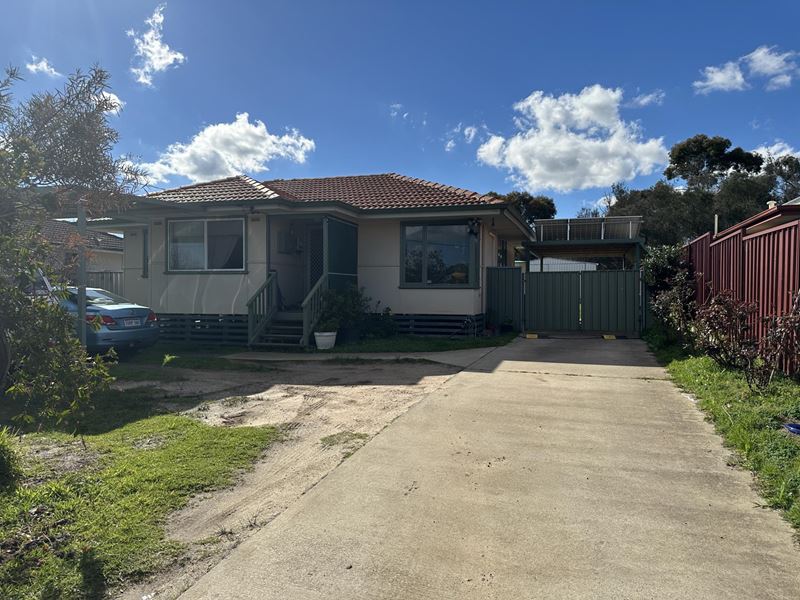 9 Beeck Street, Katanning WA 6317