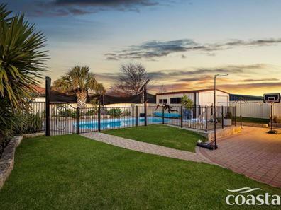 28 Federation Drive, Singleton WA 6175