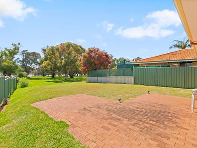 13 Willow Gardens, South Yunderup WA 6208