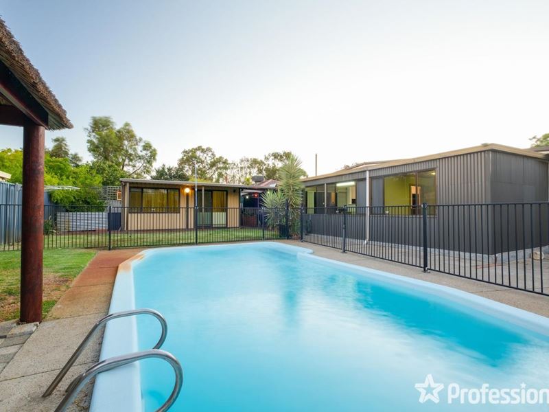 16 Kerwin Way, Lockridge WA 6054