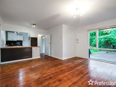 16 Kerwin Way, Lockridge WA 6054
