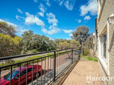 37 Lakeside Drive, Joondalup WA 6027