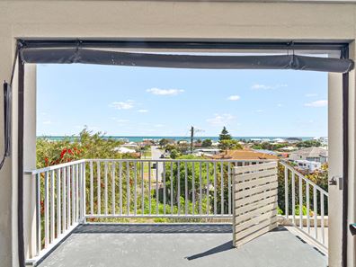 19 Selene Way, San Remo WA 6210