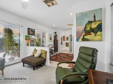 2/28 Daley Street, Yokine WA 6060