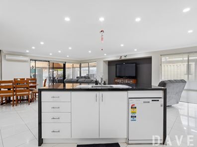 4 Hailwood Court, Kingsley WA 6026