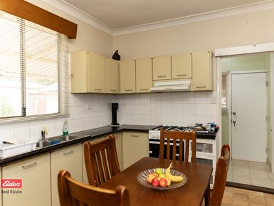 56 South Avenue, Merredin WA 6415