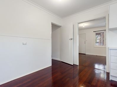 4 Bolton Way, Orelia WA 6167