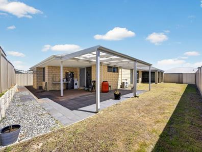 16 Jims Crescent, Secret Harbour WA 6173