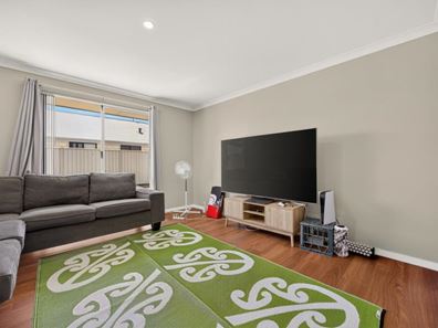 16 Jims Crescent, Secret Harbour WA 6173