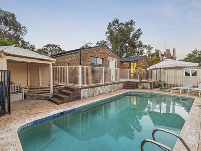 24 Shardlow Loop, Carine WA 6020
