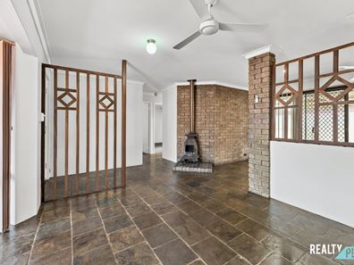 24 South Lake Drive, South Lake WA 6164