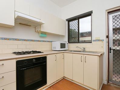 2/303 Guildford Road, Maylands WA 6051