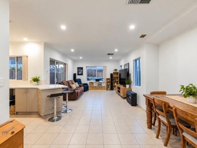 80 Markwell Avenue, Haynes WA 6112