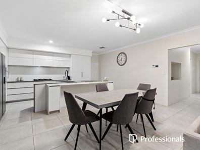 14 Lychee Way, Maida Vale WA 6057