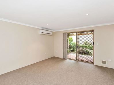 1/27 Pearson Drive, Success WA 6164