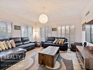 217 Flinders Avenue, Hillarys WA 6025