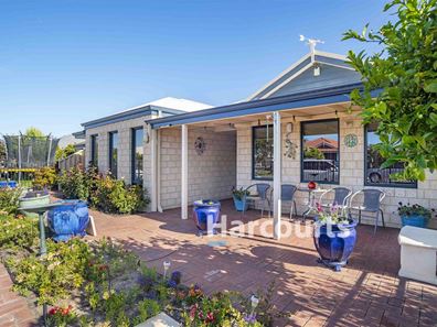 16 Matisse Way, Yalyalup WA 6280