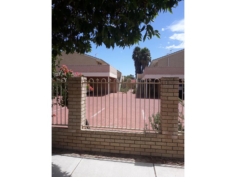 11/10-12 Byers Road, Midland