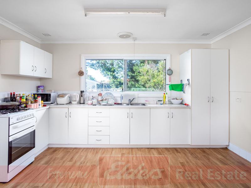13 Hester Street, Harvey