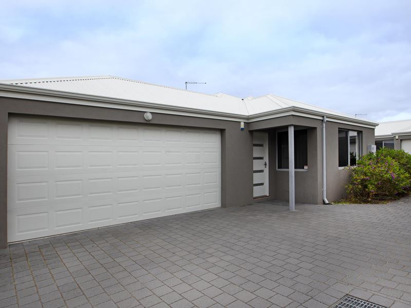 4/14 Compton Street, Balga