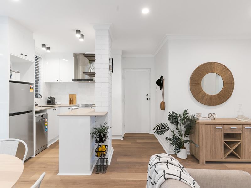 8/69 Fourth Avenue, Mount Lawley