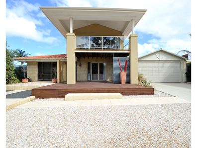 52 McLarty Road, Halls Head WA 6210