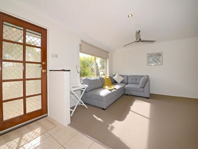 16 Elkington Mews, Clarkson WA 6030
