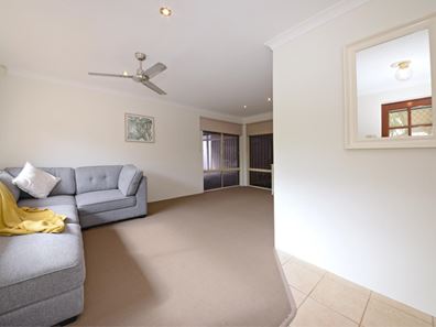16 Elkington Mews, Clarkson WA 6030